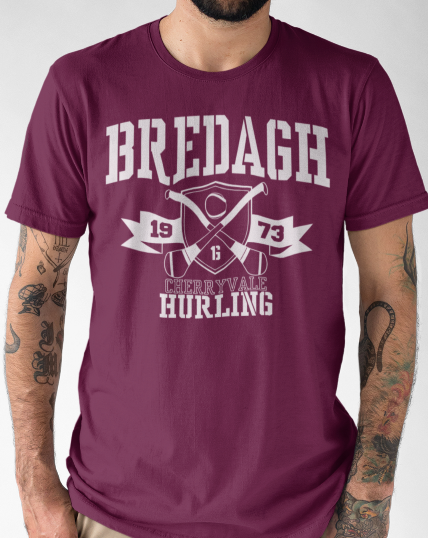 Bredagh, Co. Down, Crossed Hurls Hurling T-Shirt, Adult