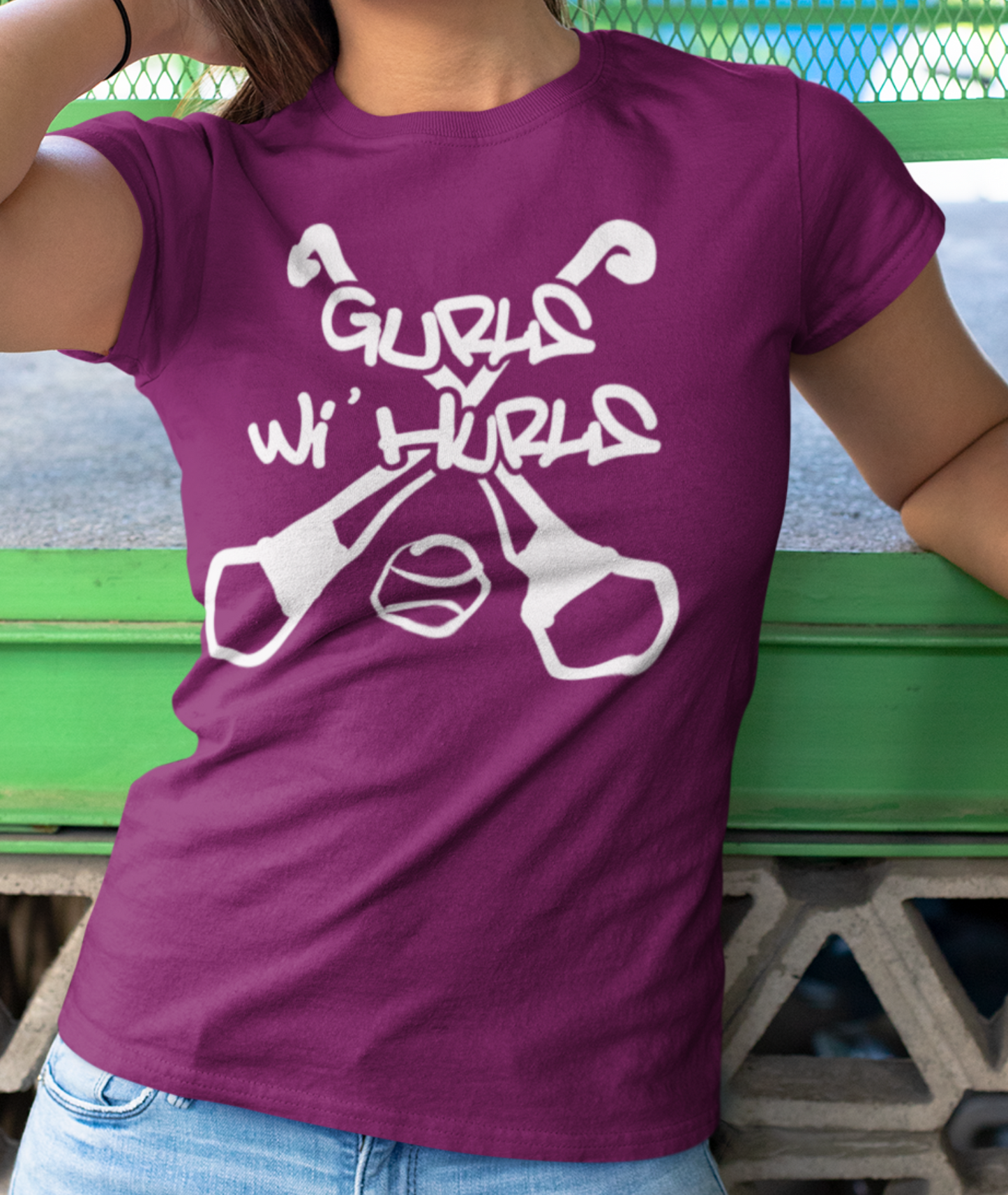 Gurls Wi' Hurls - Camogie - Ladies Skinny-Fit T-Shirt
